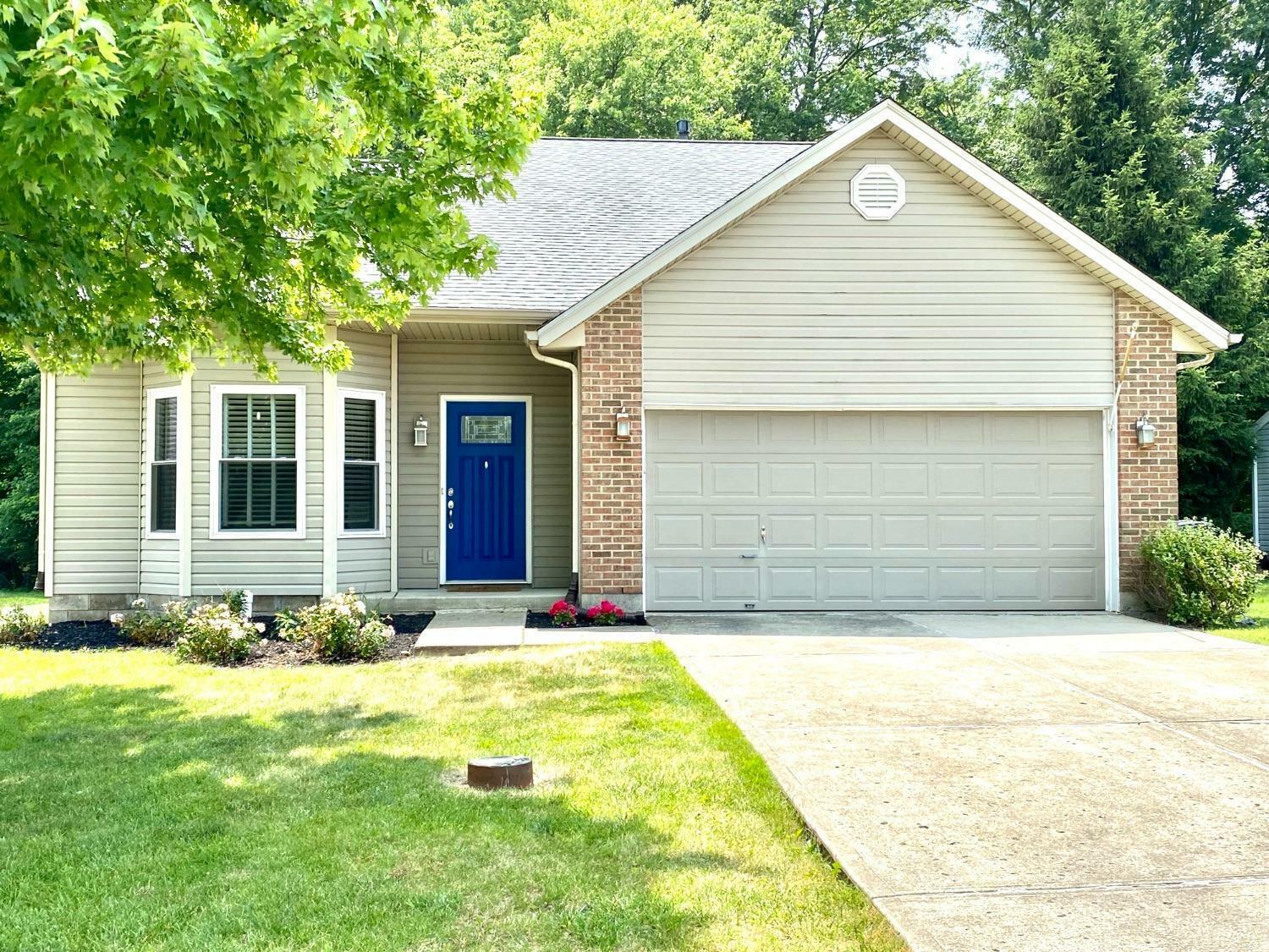 Property Photo: 2111 Miles Woods Dr OH 45231