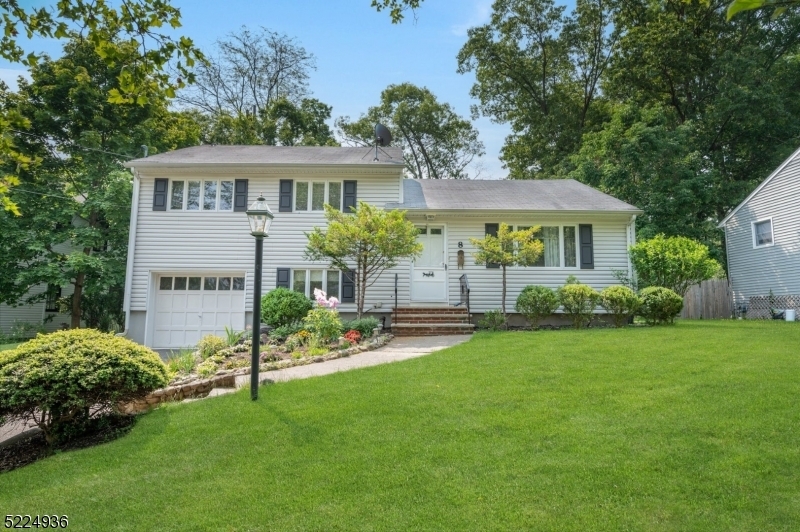 Property Photo:  8 Riker Hill Rd  NJ 07039 