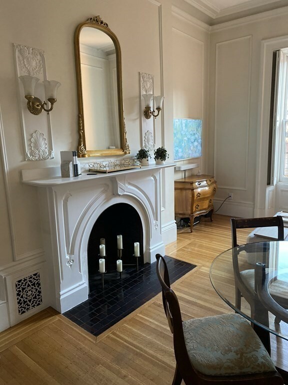 Property Photo:  127 Beacon St. 32  MA 02116 