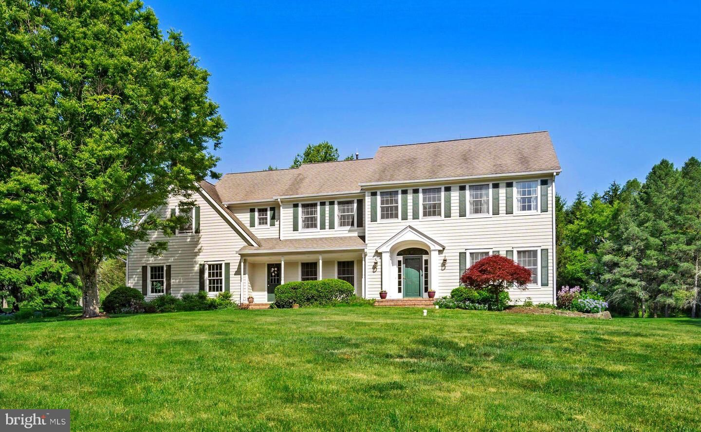 Property Photo:  18 Harbourton Ridge Drive  NJ 08534 