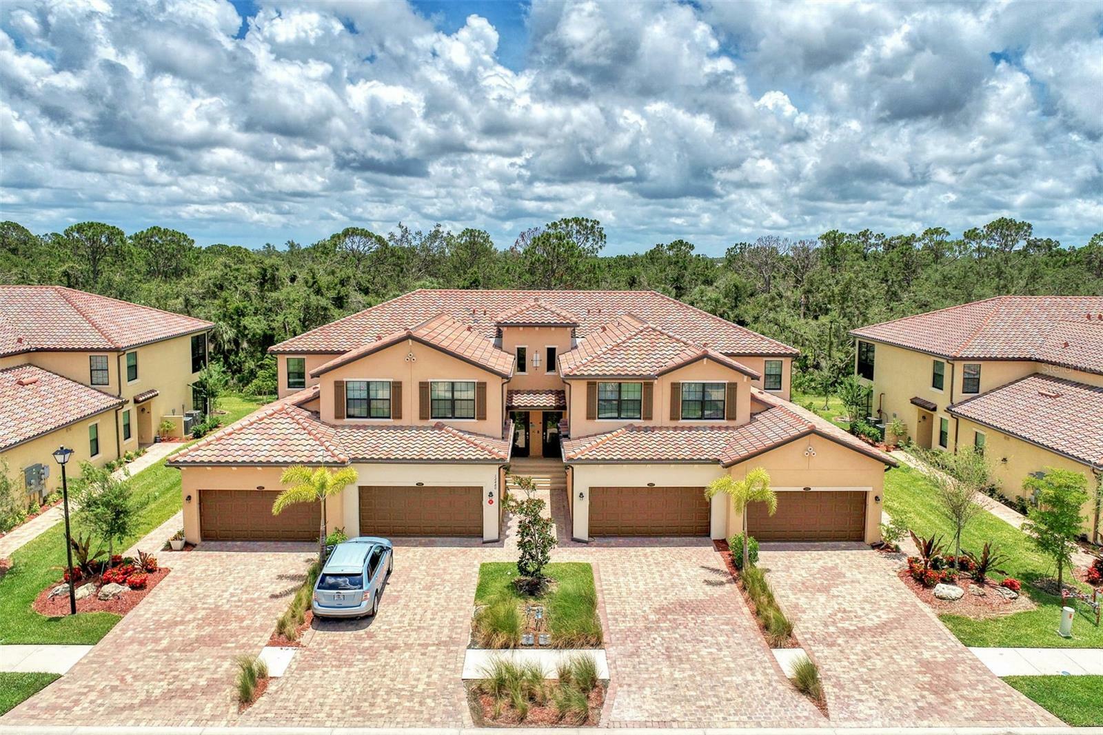Property Photo: 12480 Ghiberti Circle 202 FL 34293