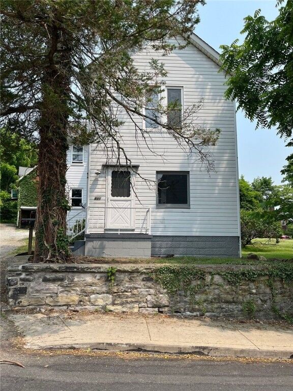 Property Photo:  331 Rohrer Street  PA 15601 