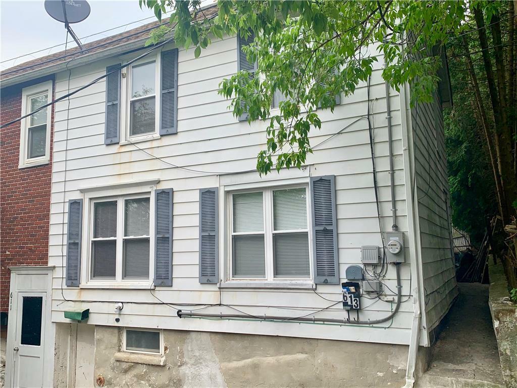 Property Photo:  613 Muschlitz Street  PA 18015 