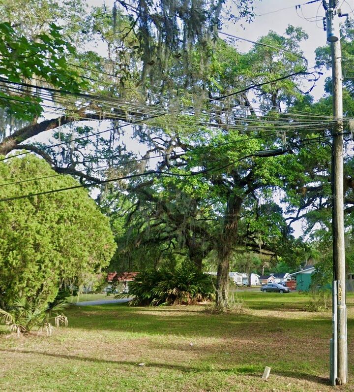 Property Photo:  01 W Fort Dade Avenue  FL 34601 