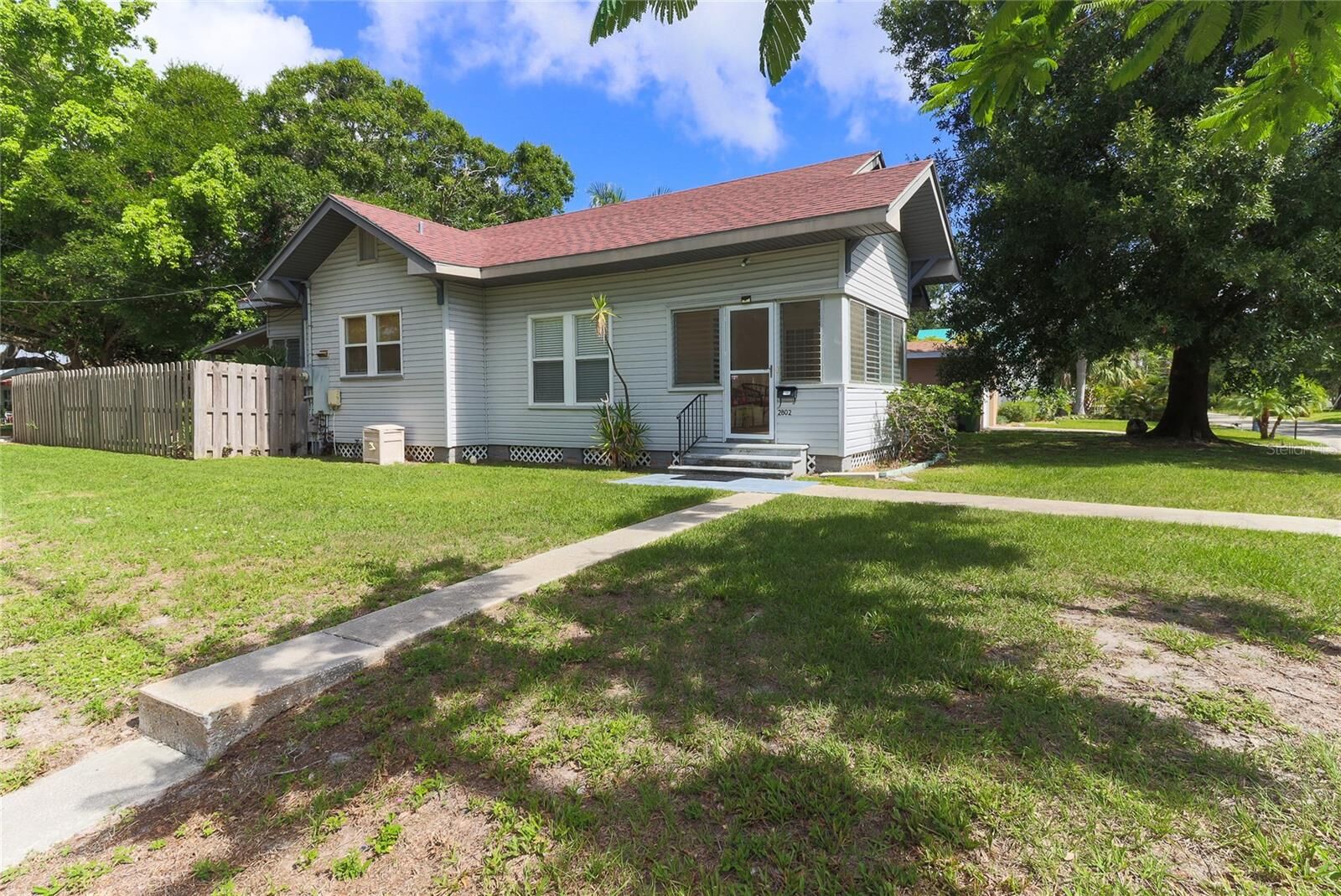 Property Photo:  2802 4th Avenue W  FL 34205 