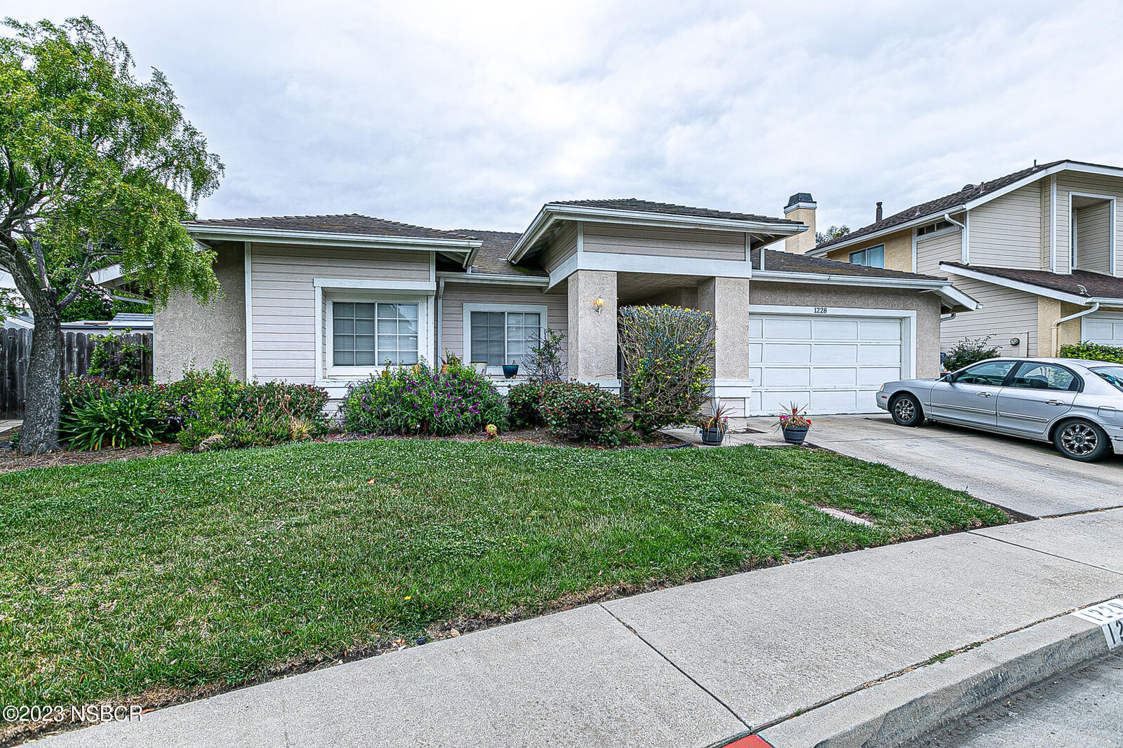Property Photo: 1228 Timothy Court CA 93436