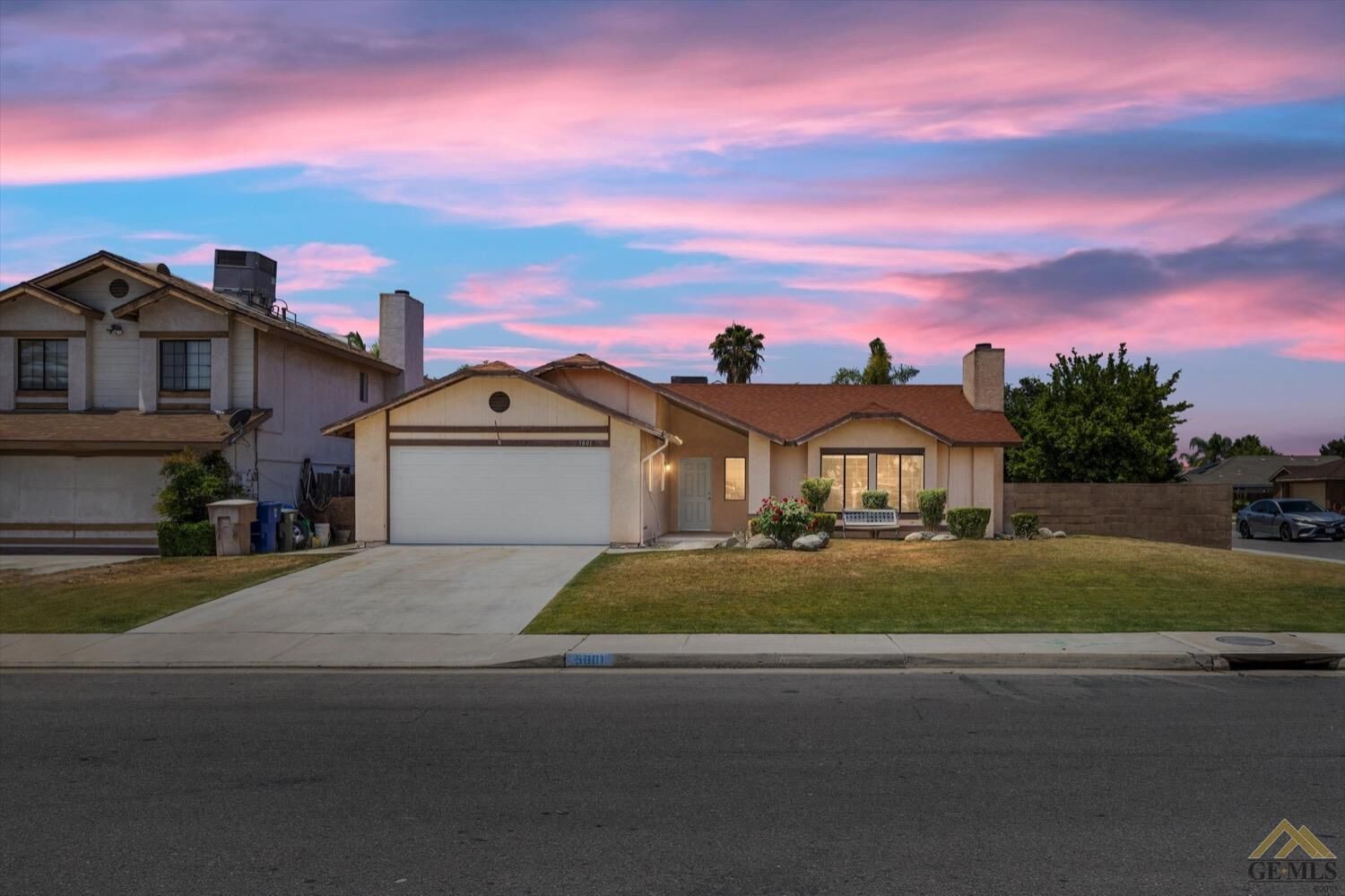 Property Photo: 5801 Lugene Avenue CA 93313
