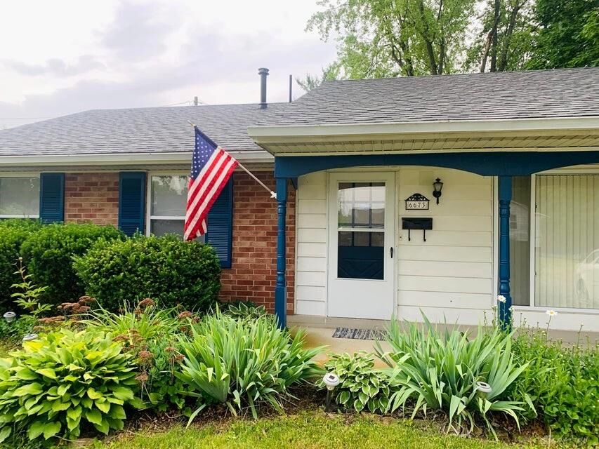 Property Photo: 6673 Emerald Avenue OH 45323