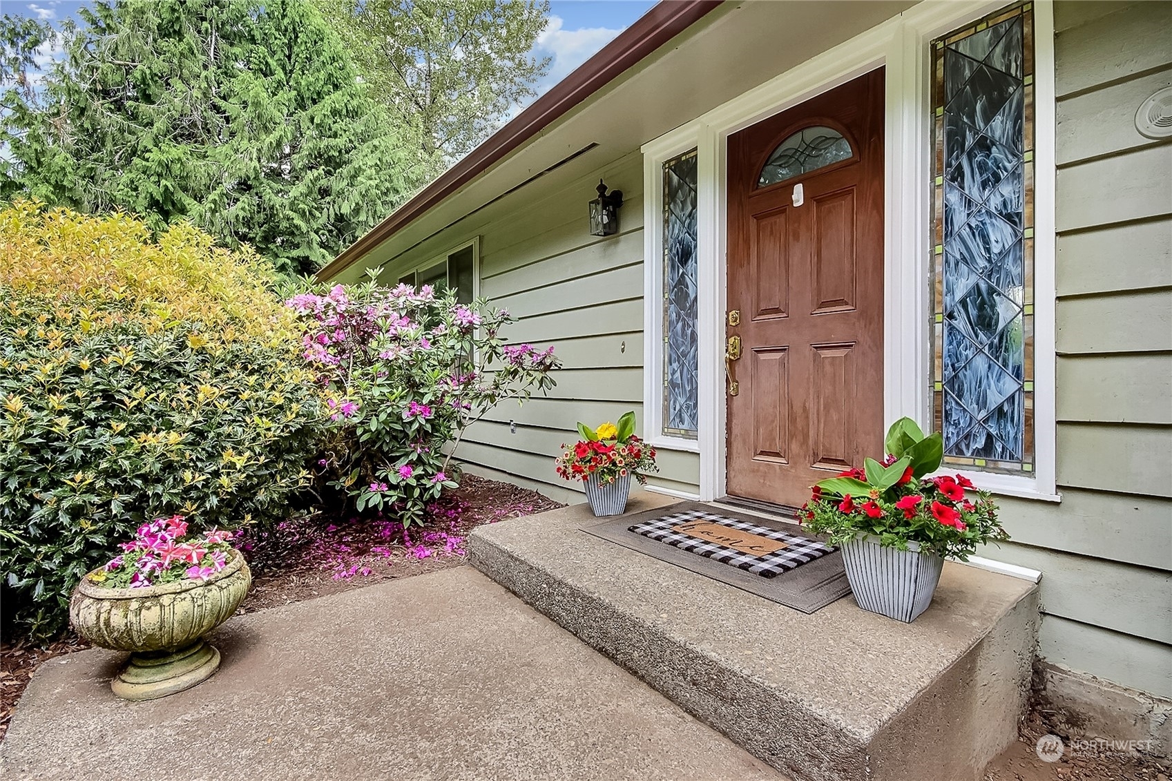 Property Photo:  37 Meadowood Drive  WA 98541 