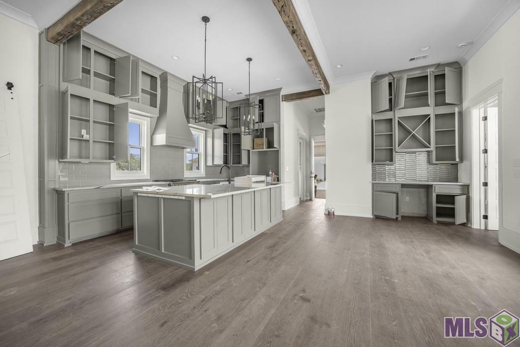 2817 Courtyard Ln  Baton Rouge LA 70820 photo