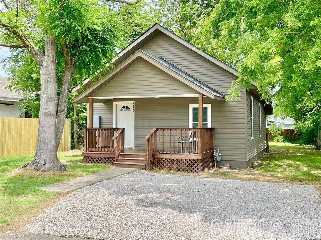 Property Photo:  218 Thornton Street  AR 71913 