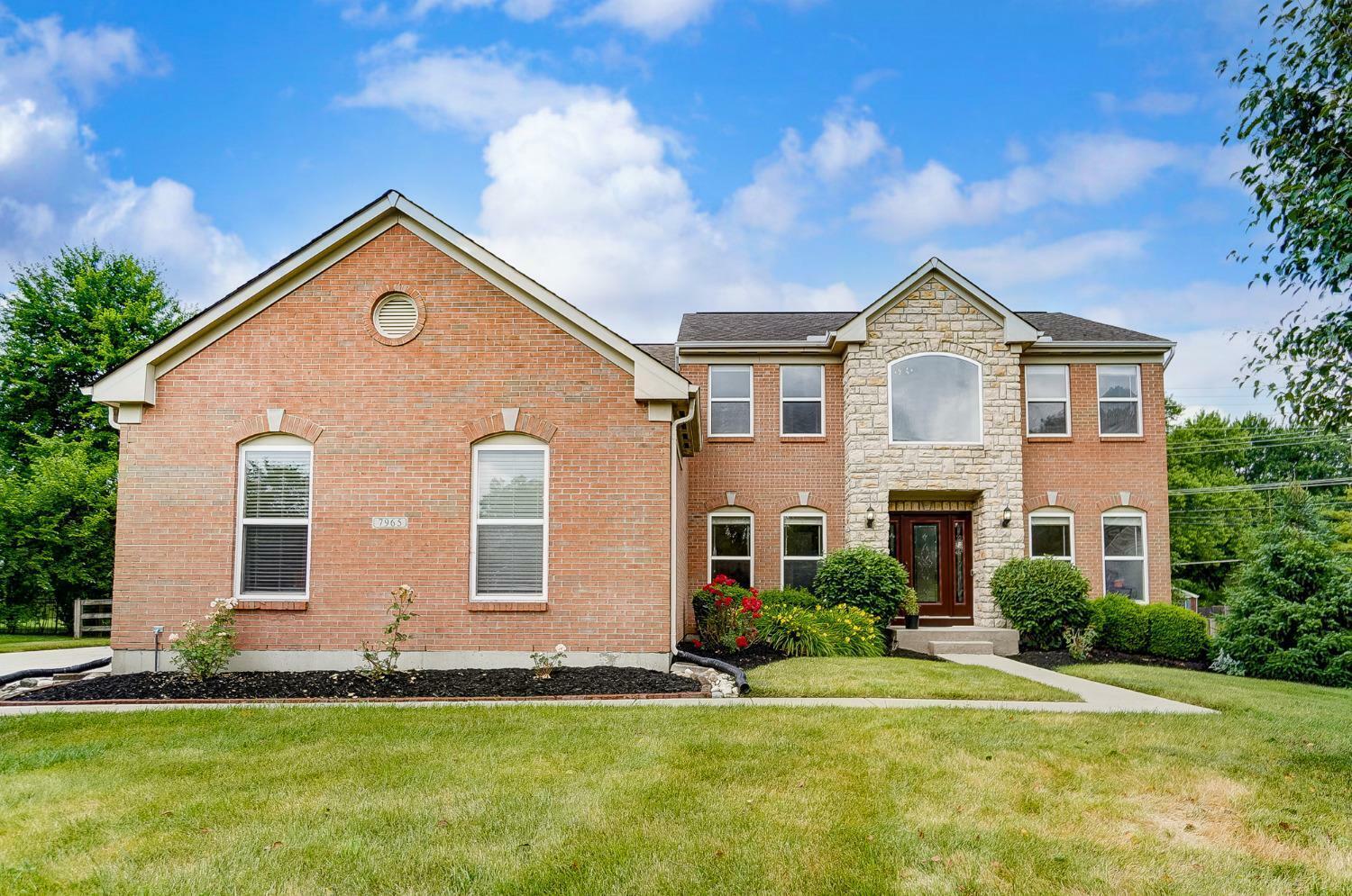 Property Photo: 7965 Plantation Dr OH 45040