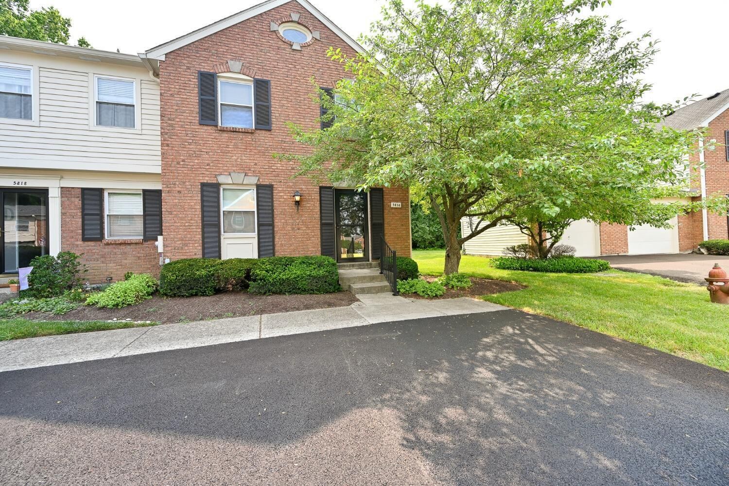 Property Photo:  5816 Ashby Ct  OH 45150 