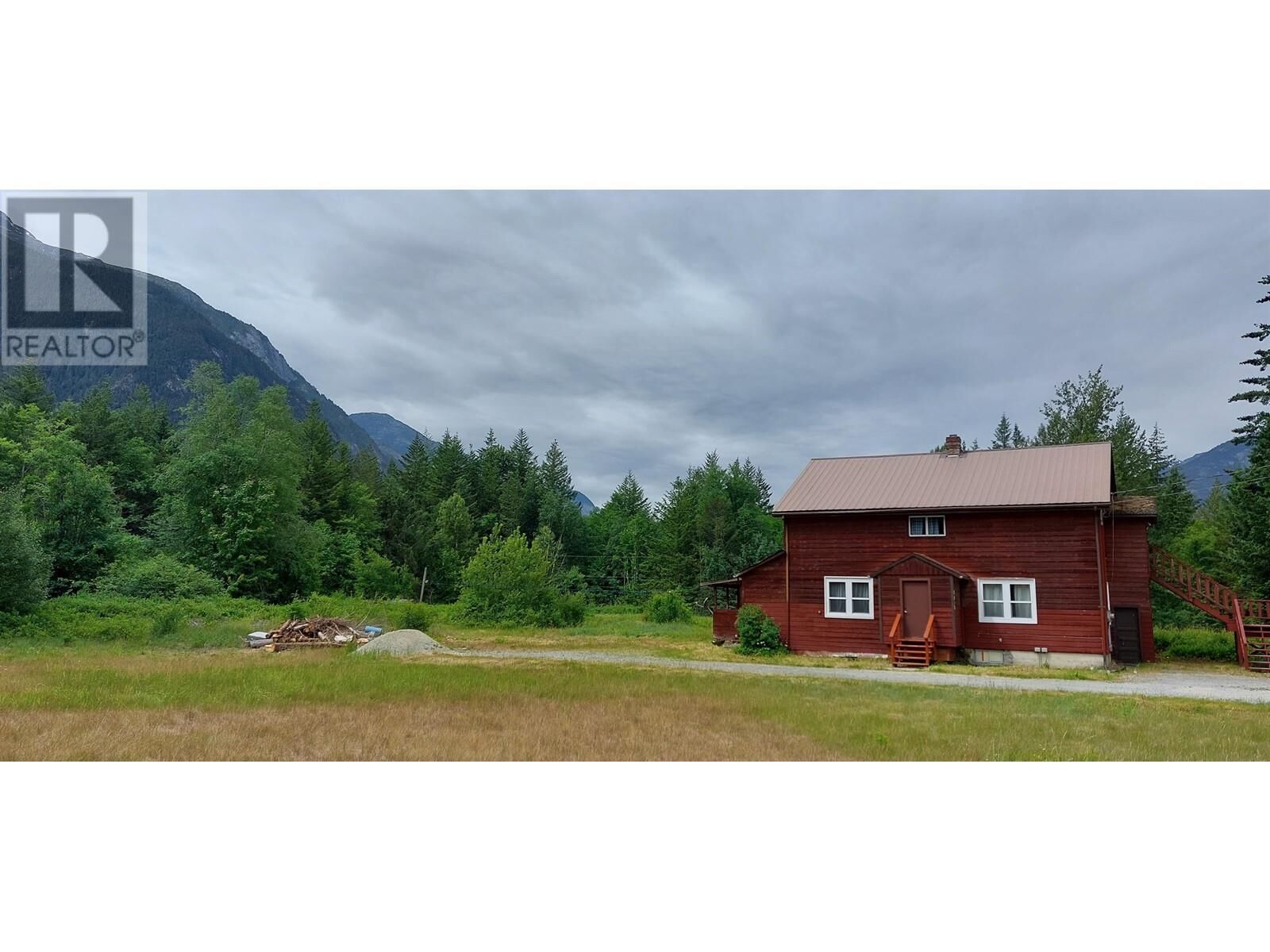 Property Photo: 2335 Mackenzie 20 Highway BC V0T 1H0