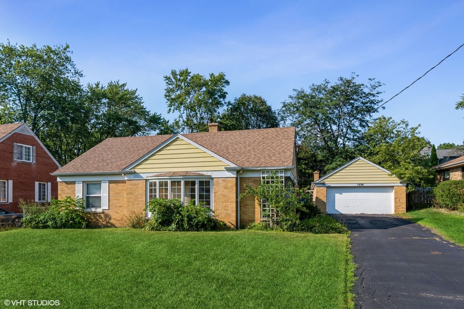 Property Photo: 1350 Greenwood Avenue IL 60015