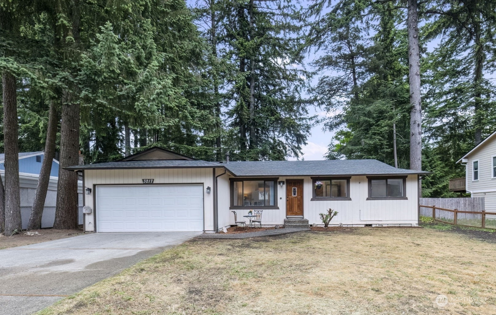 Property Photo:  3217 SE Devonshire Place  WA 98366 