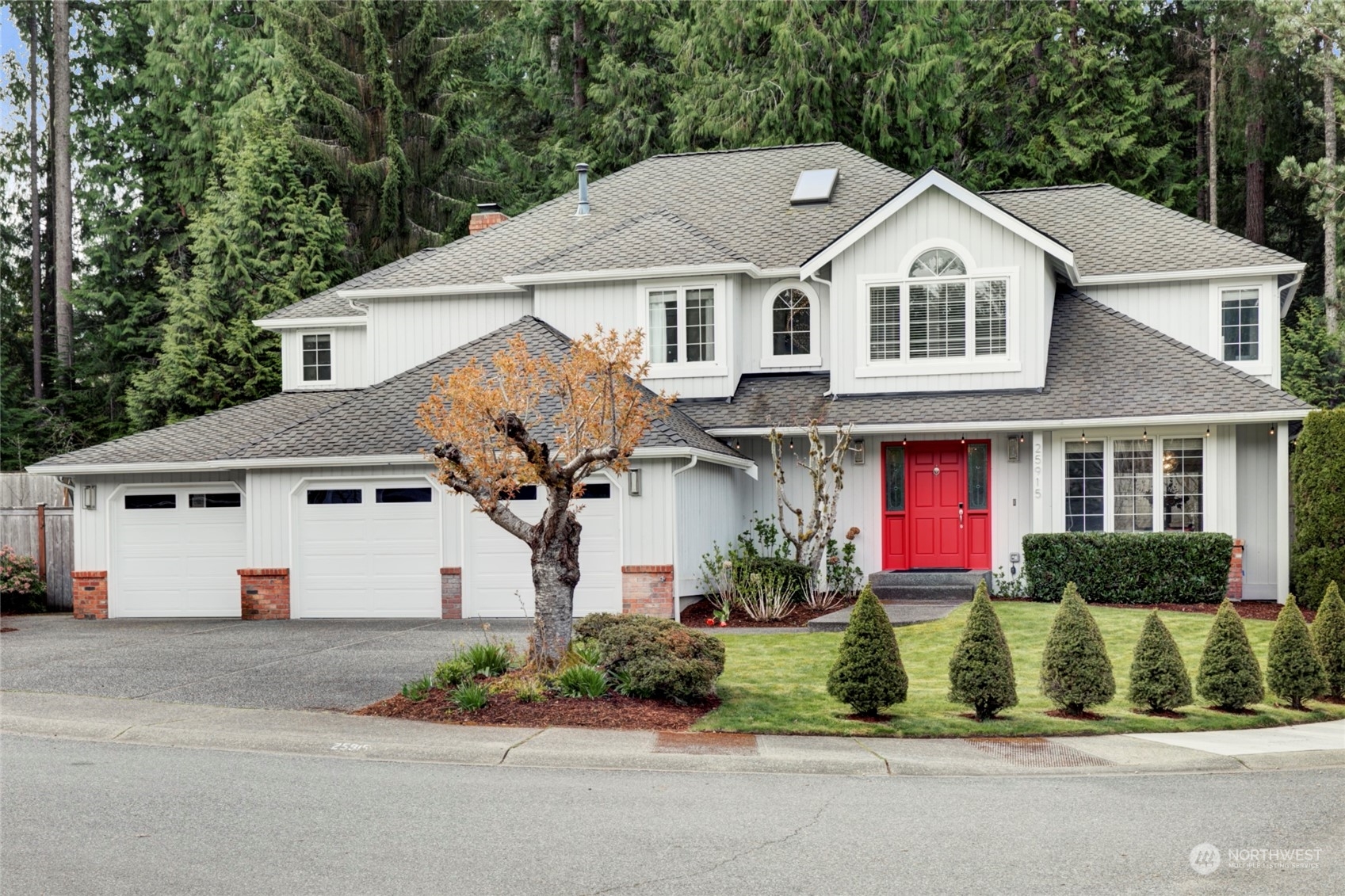 25915 SE 37th Way  Sammamish WA 98029 photo