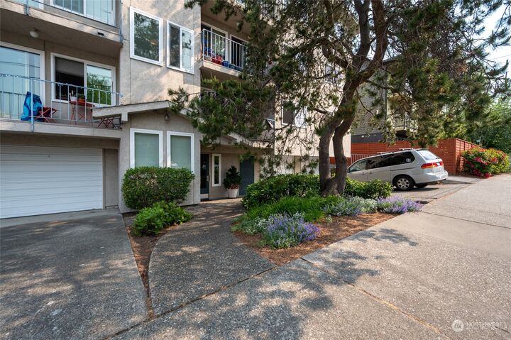 Property Photo: 1706 NW 59th Street WA 98107