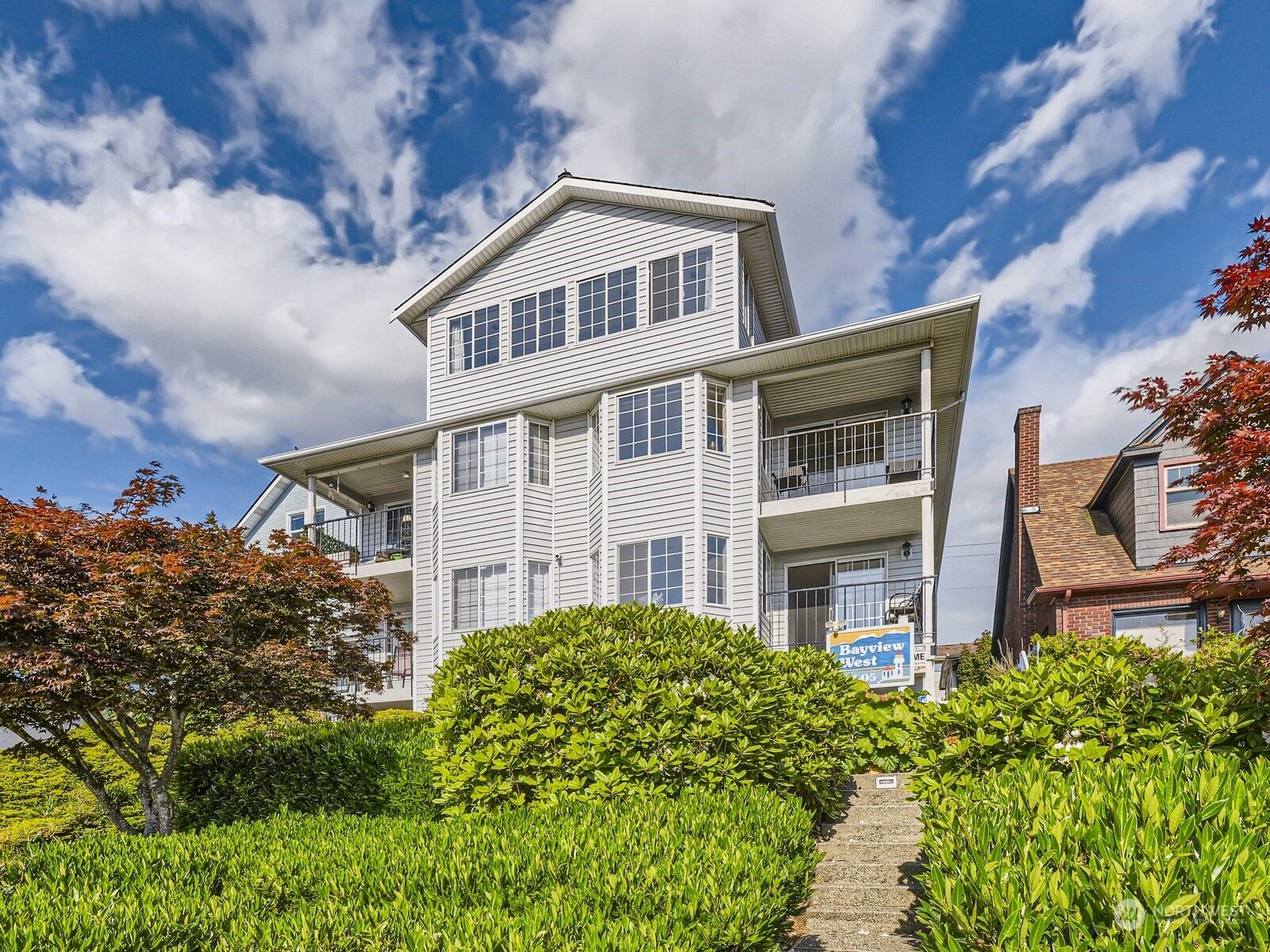 2 bed Everett home for sale 2605 Rucker Avenue 101, Everett, WA 98201