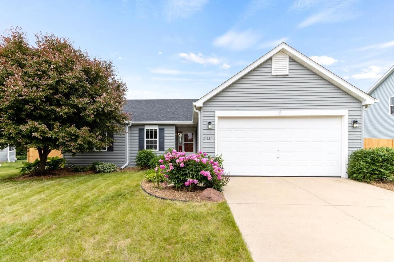 Property Photo:  221 Brookstone Drive  WI 53551