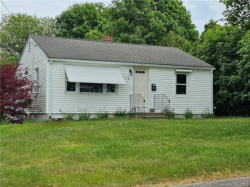 Property Photo:  