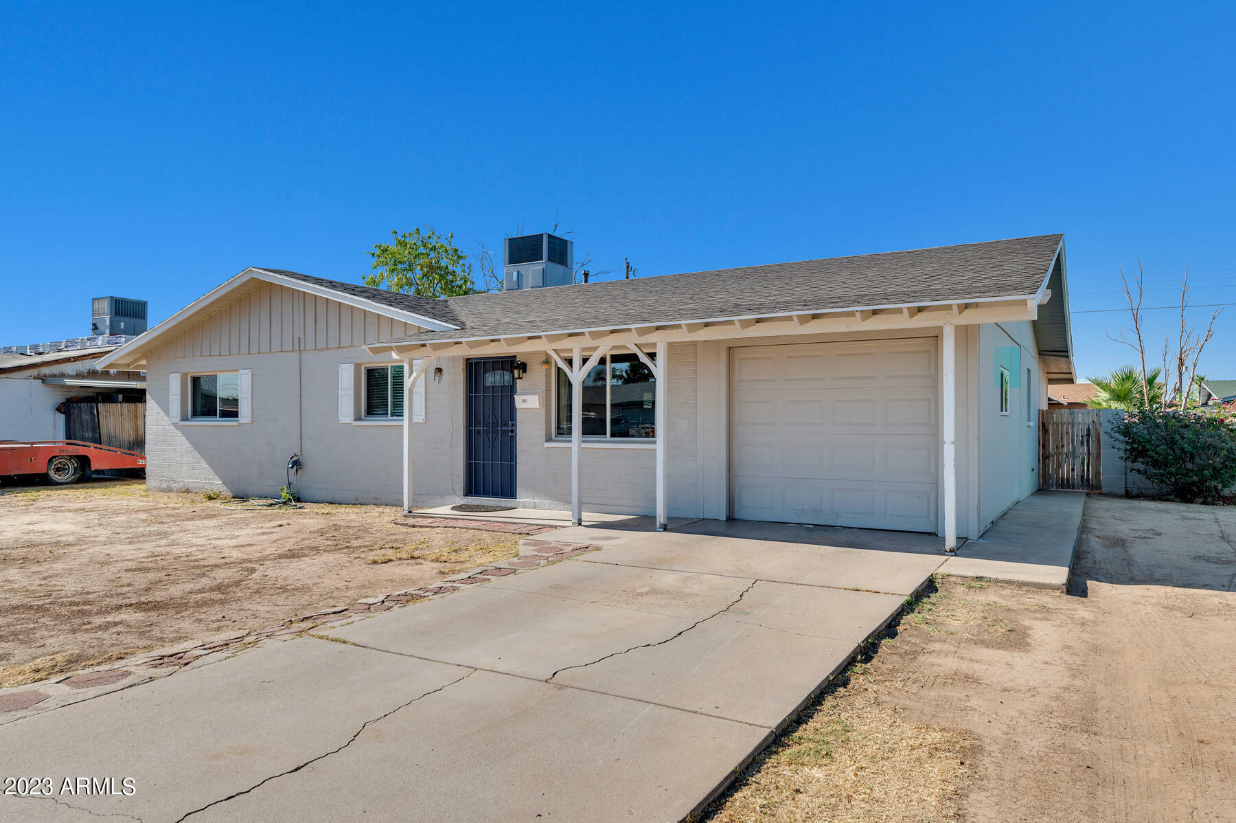 Property Photo:  3631 W Denton Lane  AZ 85019 