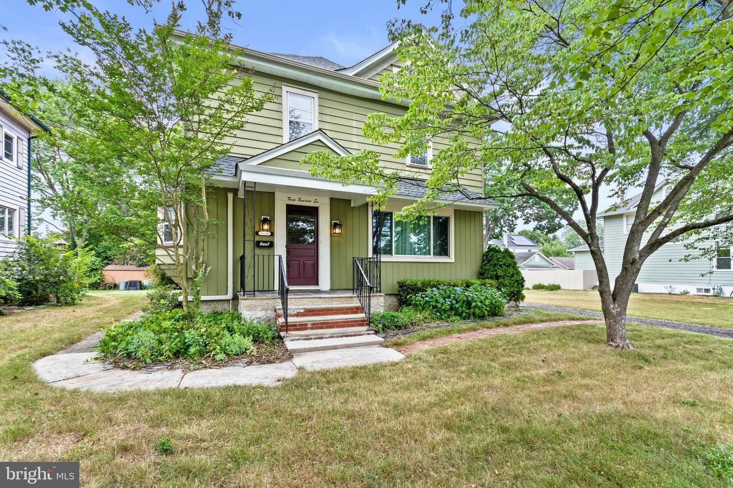 Property Photo:  306 E Holly Avenue  NJ 08071 