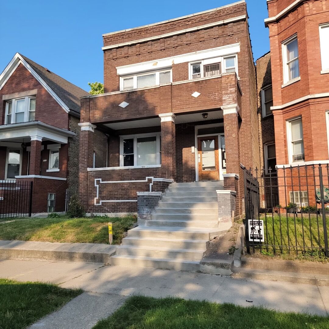 Property Photo:  7816 S Morgan Street  IL 60620 
