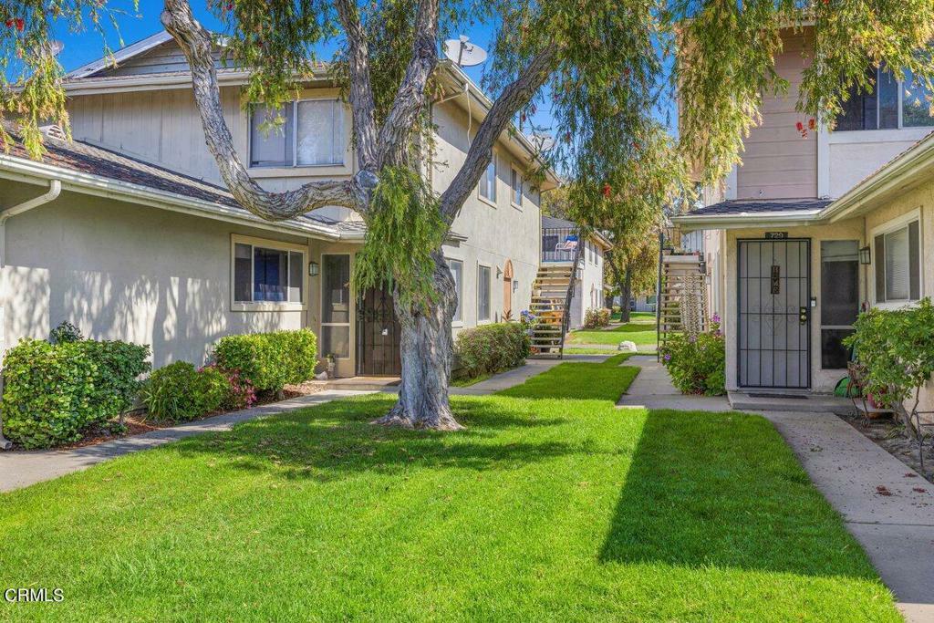 Property Photo:  733 Halyard Street  CA 93041 