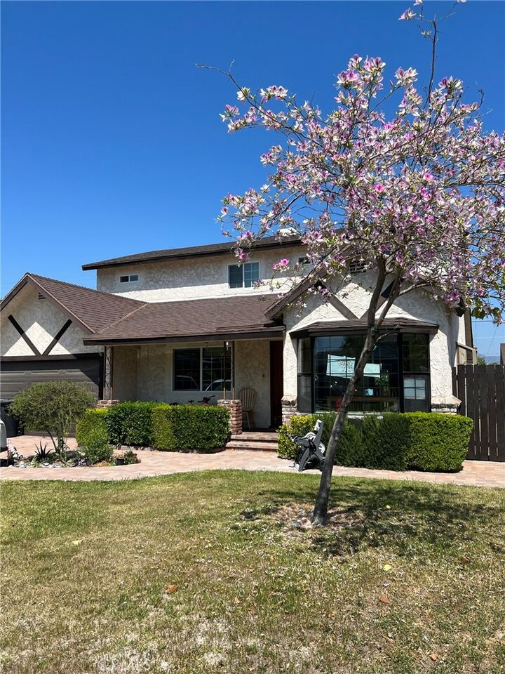 1432 N Catalina Street  Burbank CA 91505 photo