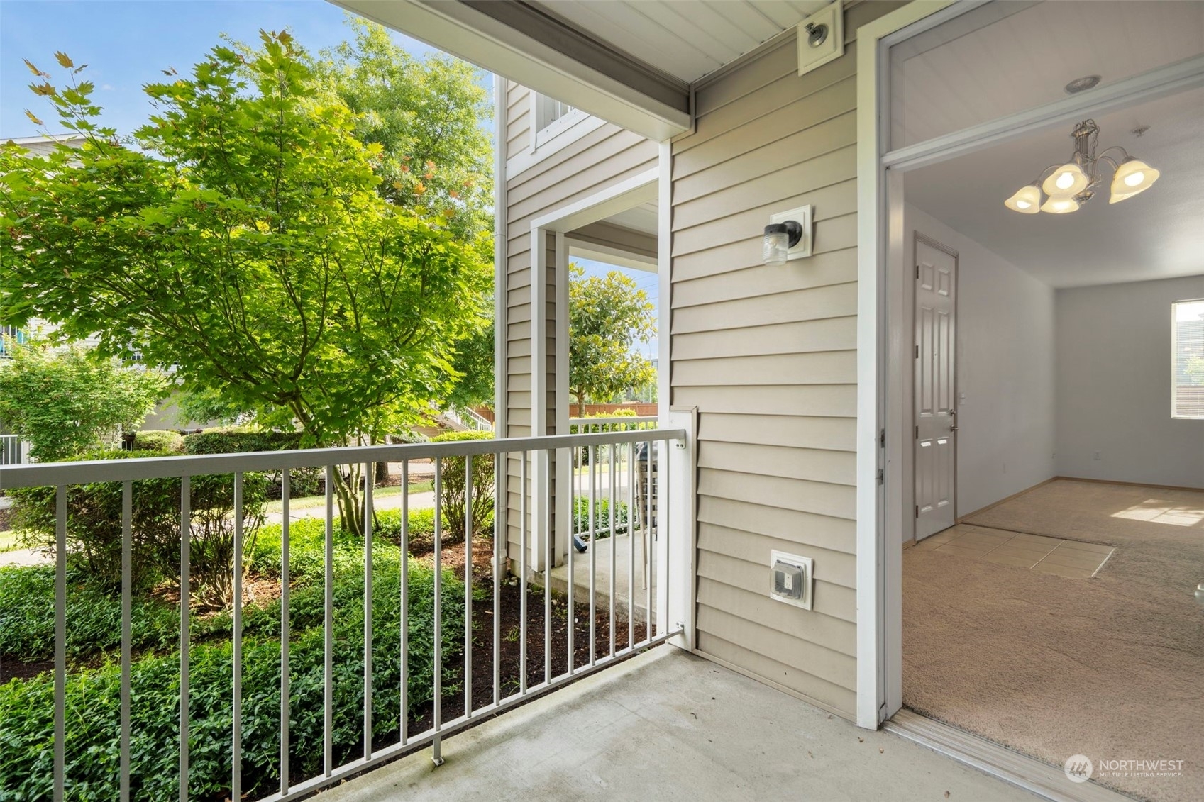 Property Photo: 18615 101st Avenue Ct E 167 WA 98375
