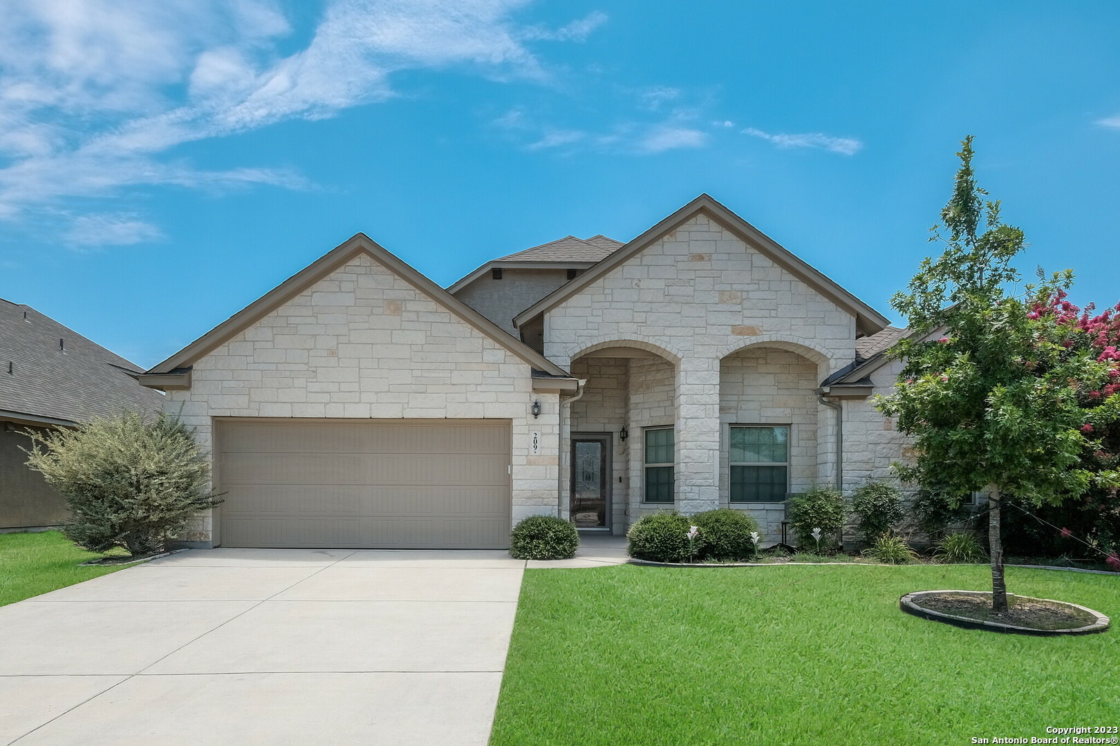 Property Photo:  209 Ludwig Dr  TX 78006 