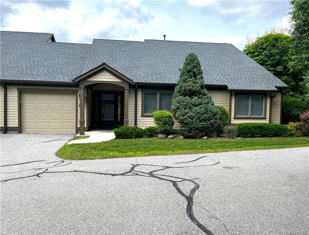 Property Photo:  822 Heritage Hills C  NY 10589 