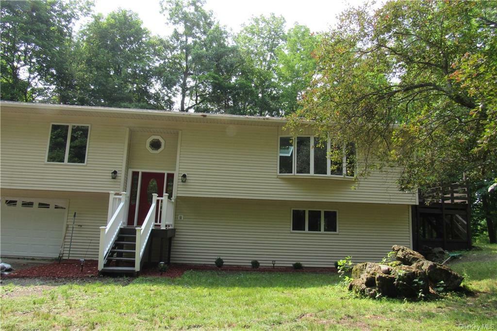 Property Photo:  8 Fairview Drive  NY 10990 