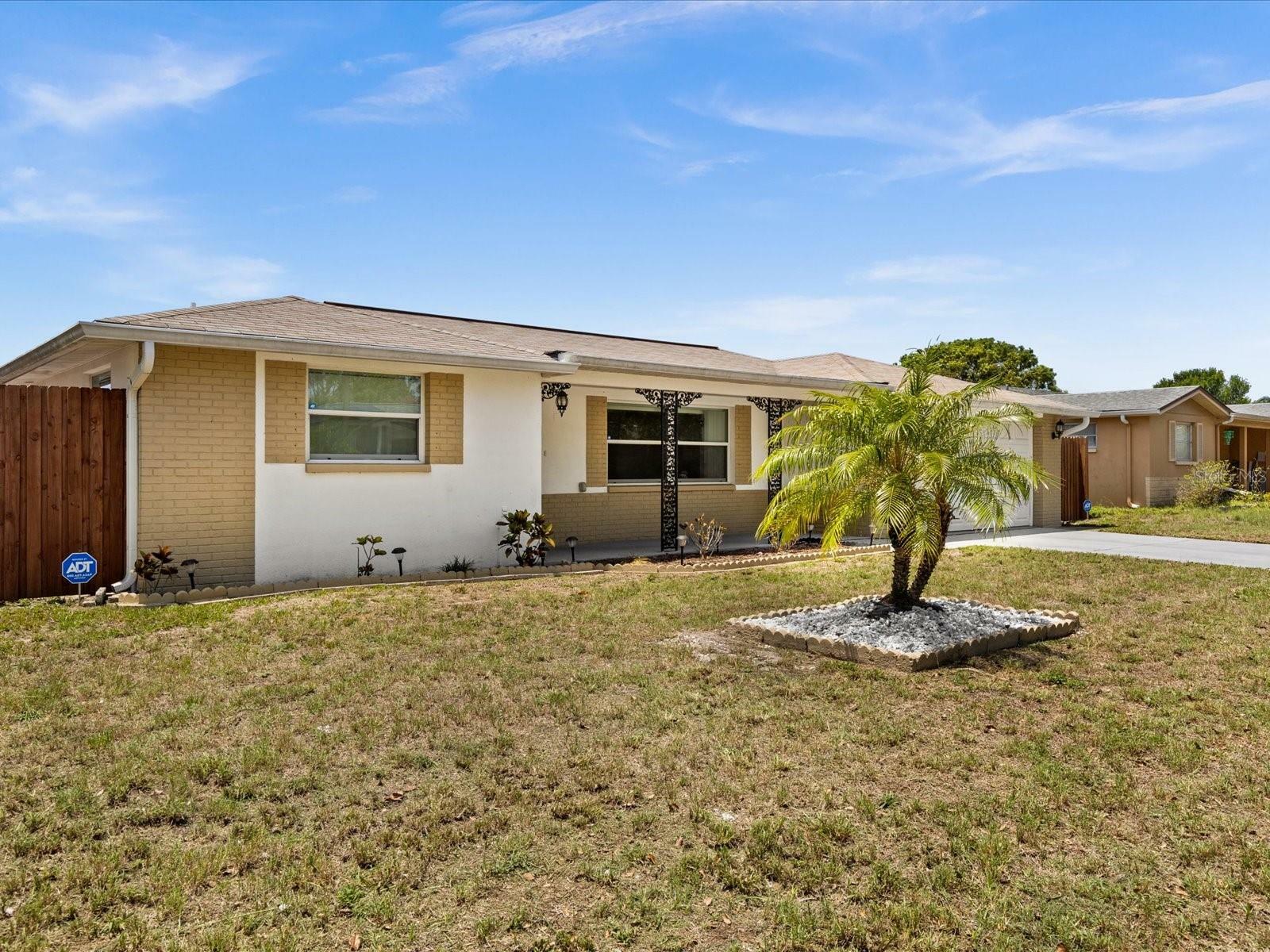 Property Photo:  5642 Dove Drive  FL 34652 