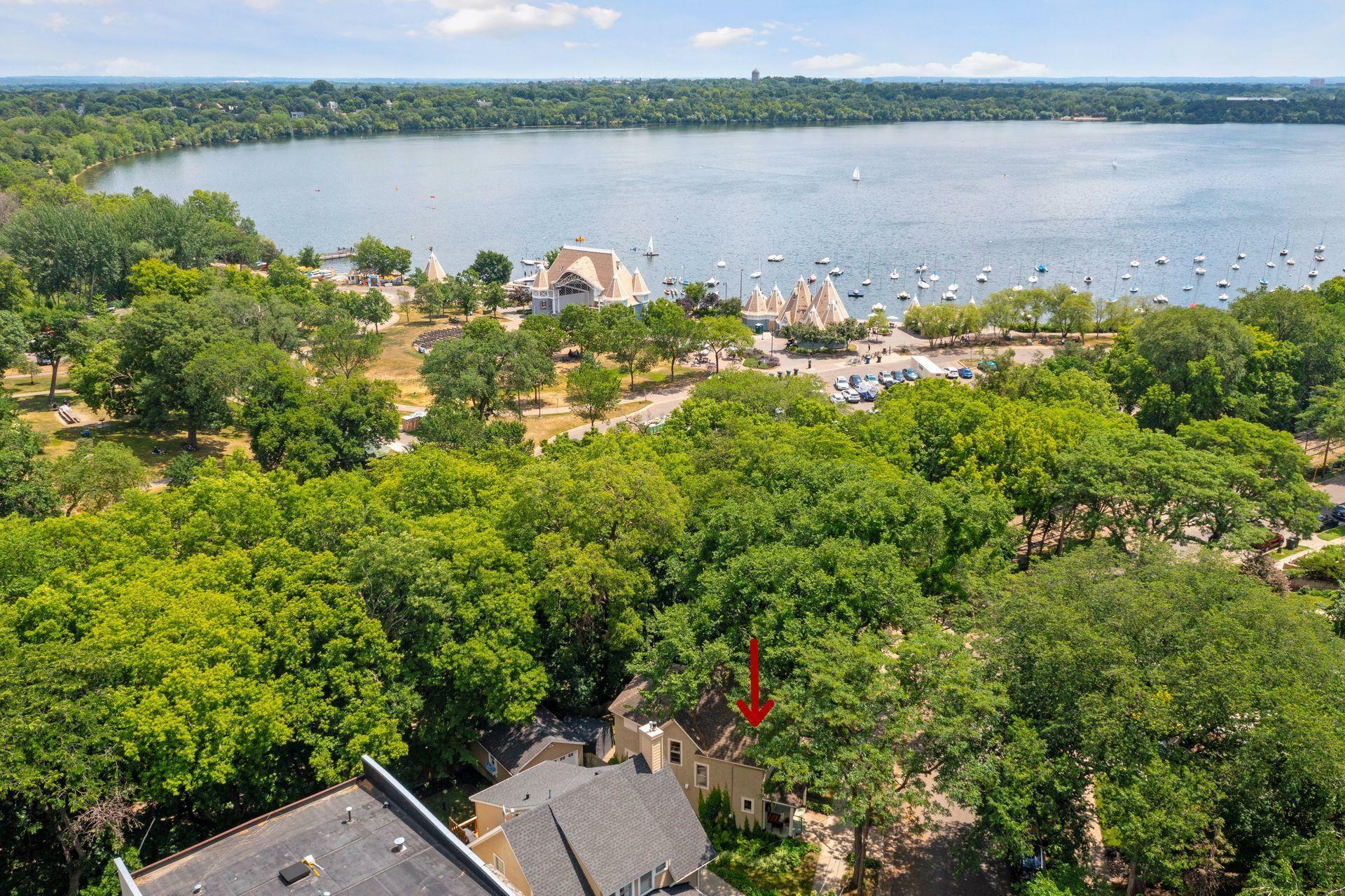 Property Photo: 4039 Queen Avenue S MN 55410