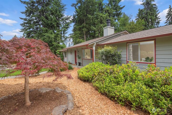 8725 SW 190th Street  Vashon WA 98070 photo