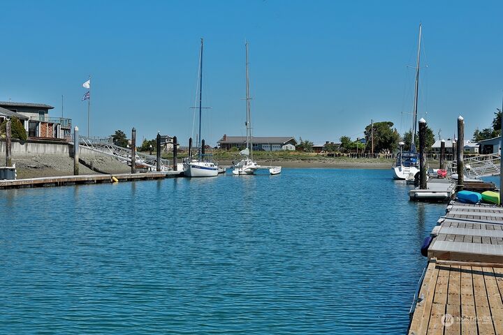 Property Photo:  3654  Shorewood Avenue  WA 98253 