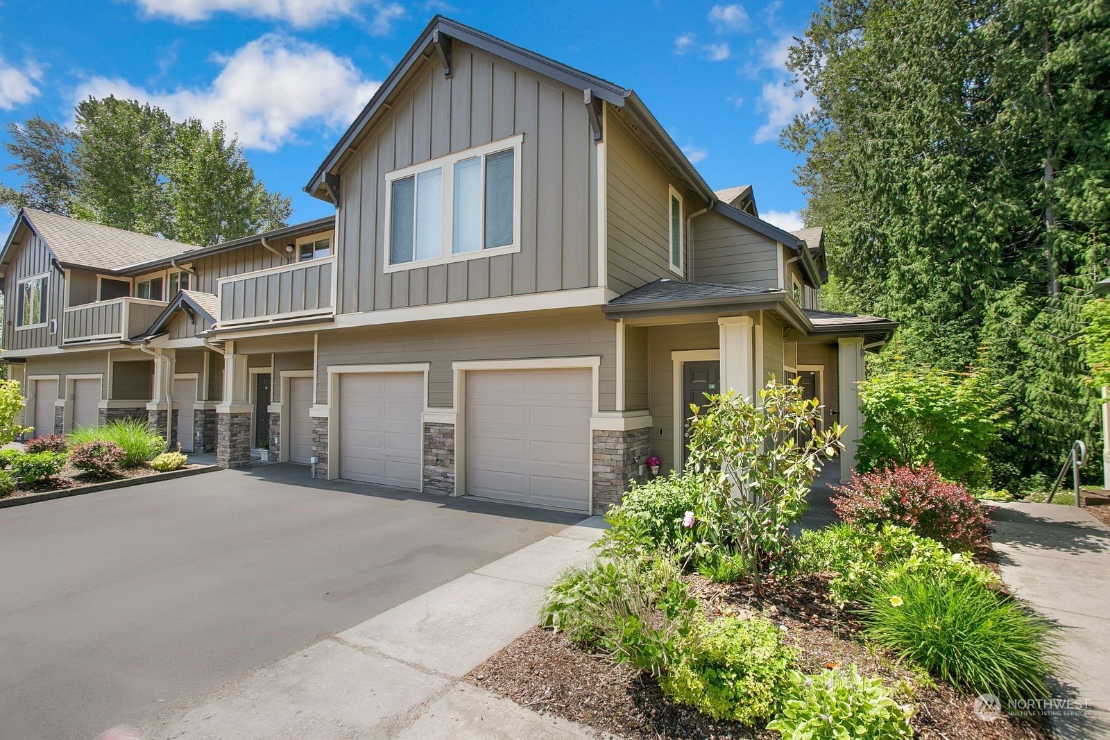 Property Photo:  1900 Weaver Road R-205  WA 98290 