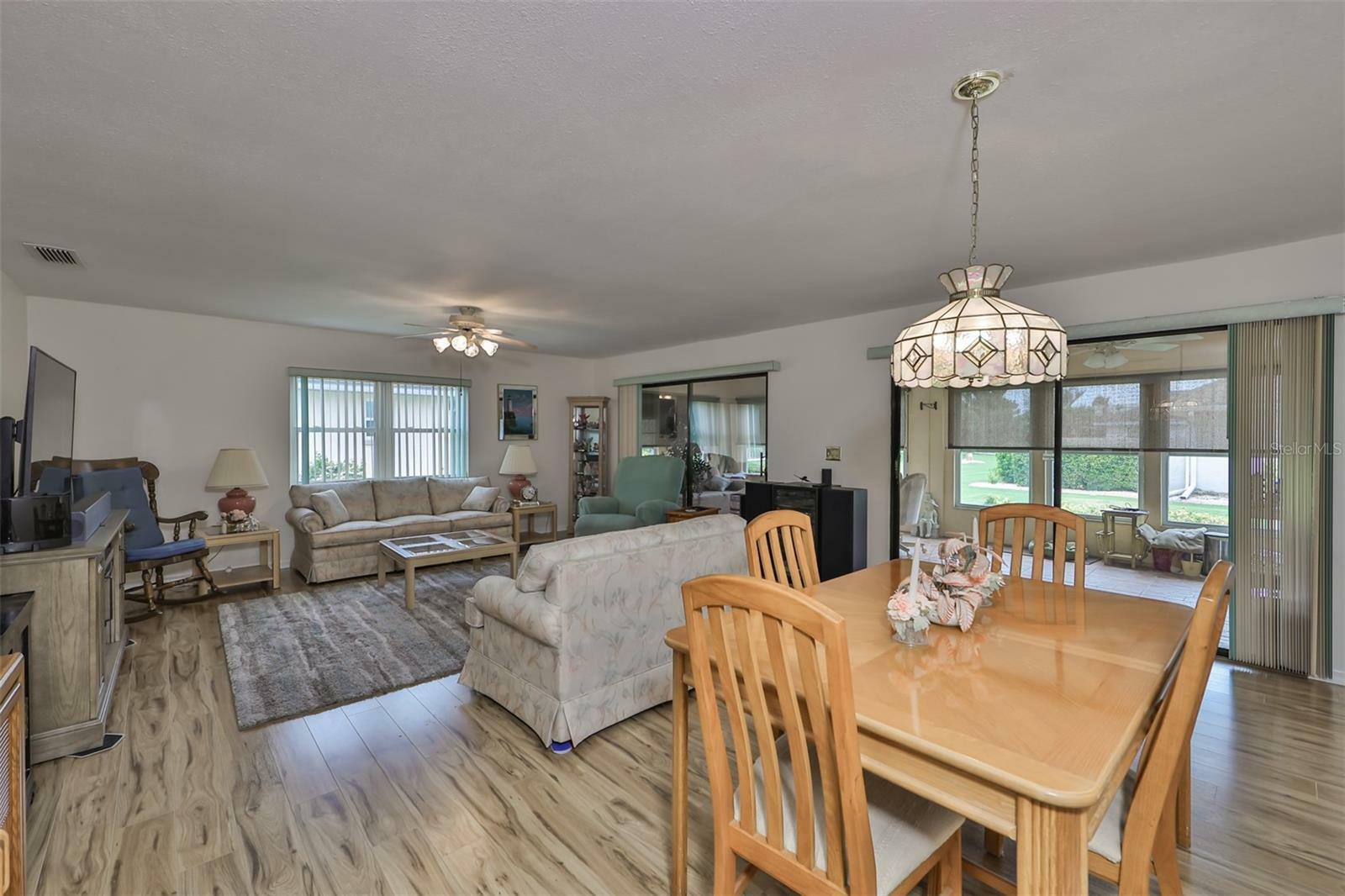 Property Photo: 1806 Granville Lane FL 33573