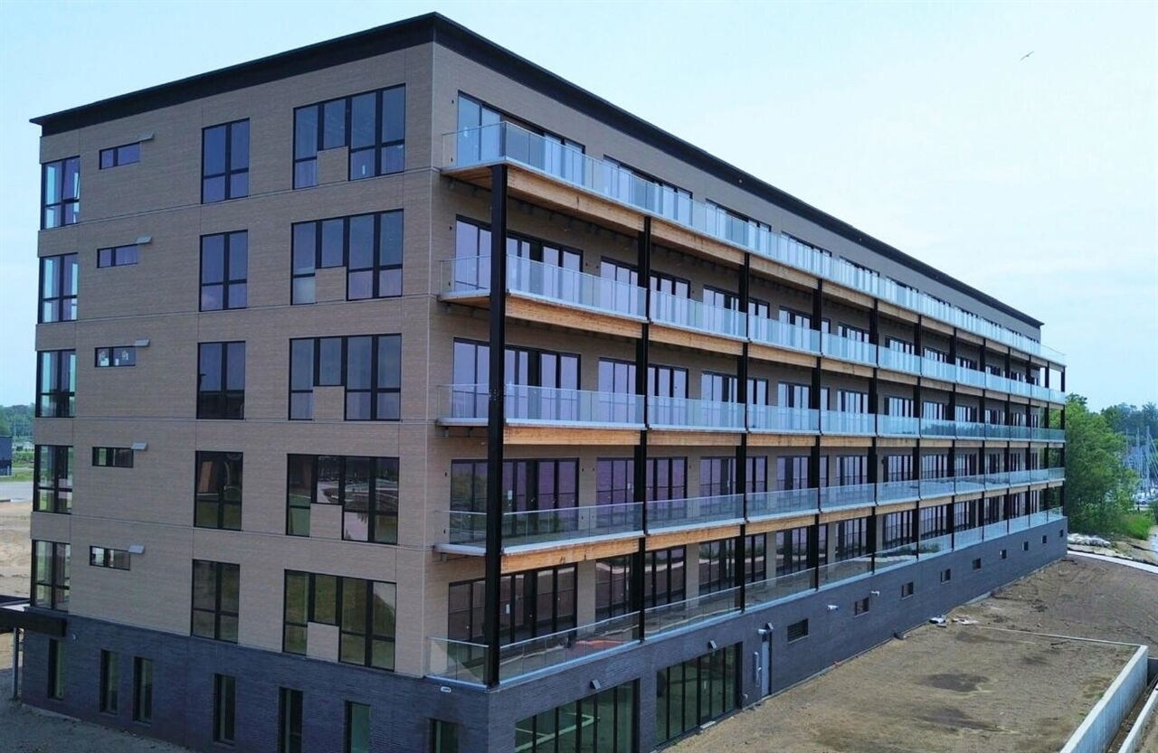 Property Photo: 901 Adelaide Circle 209 MI 49441
