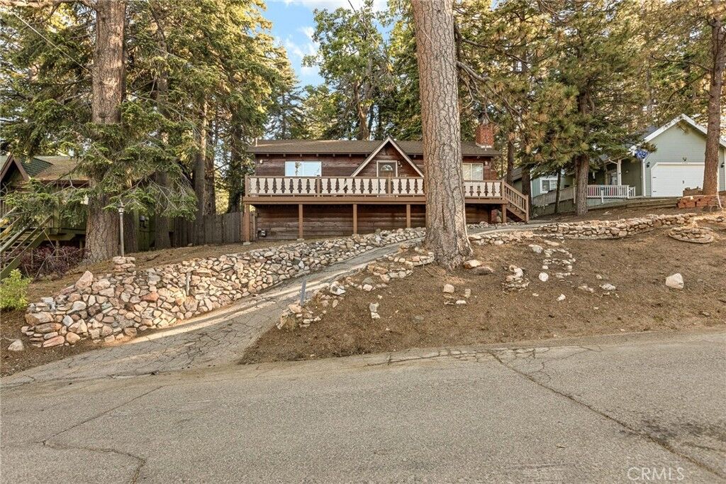 Property Photo: 31370 Onacrest Drive CA 92382