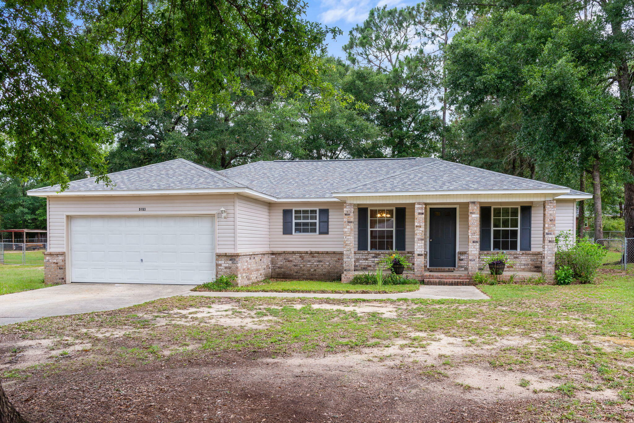 Property Photo:  5163 Jolene Circle  FL 32570 