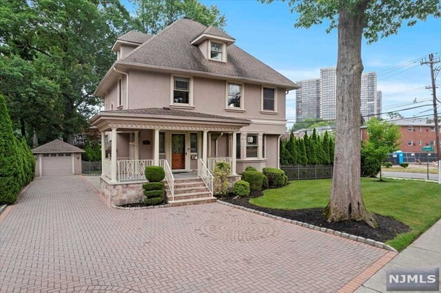 Property Photo:  1002 Dearborn Road  NJ 07024 