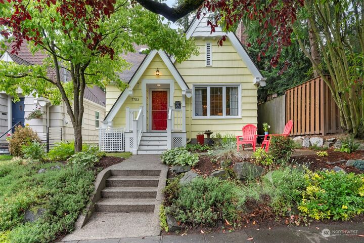 7753 19th Avenue NE  Seattle WA 98115 photo