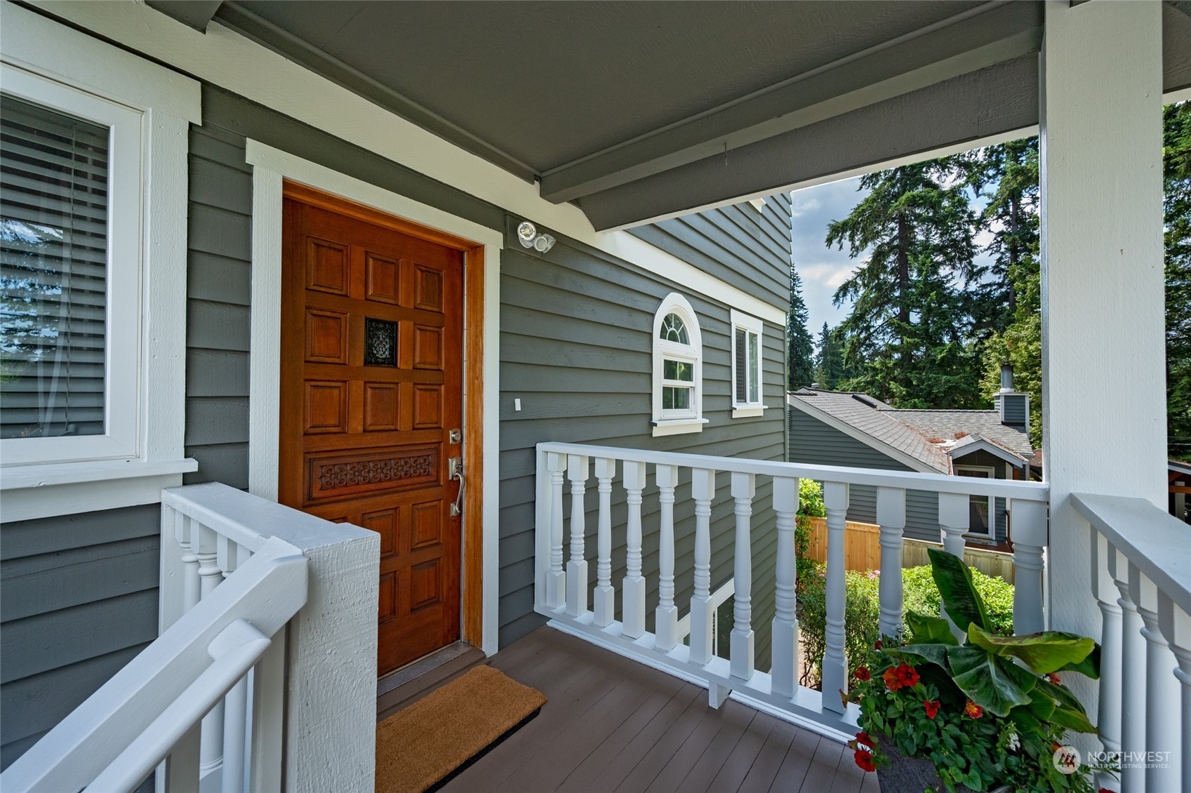 Property Photo:  9734 Sand Point Way NE  WA 98115 