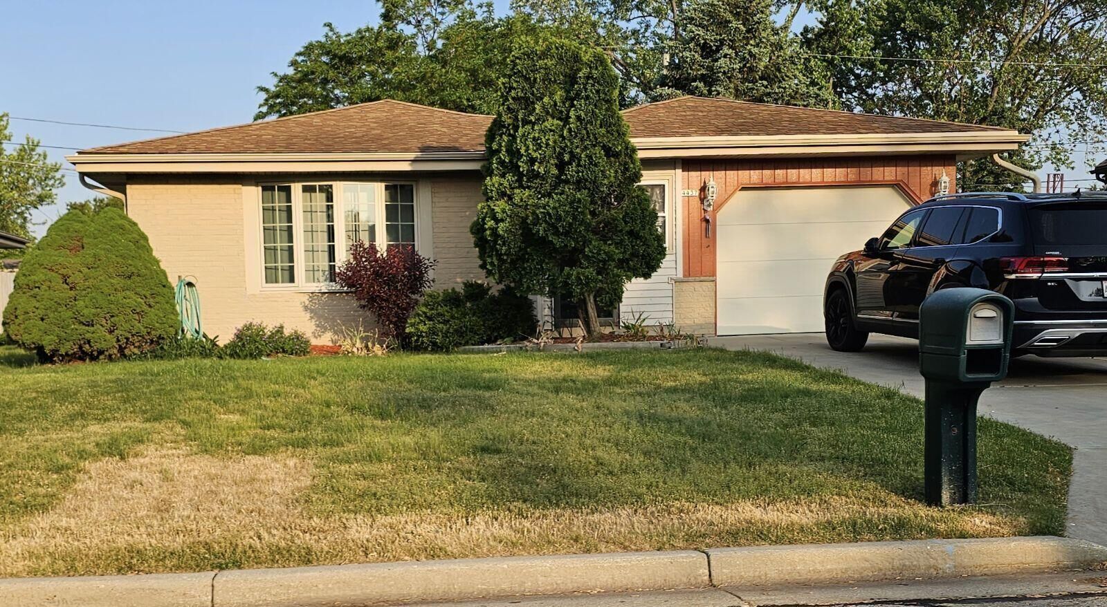 Property Photo:  4437 S 45th St  WI 53220 