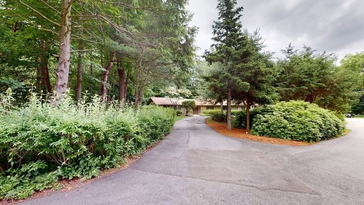 Property Photo: 13 West Hill Terrace MA 01609