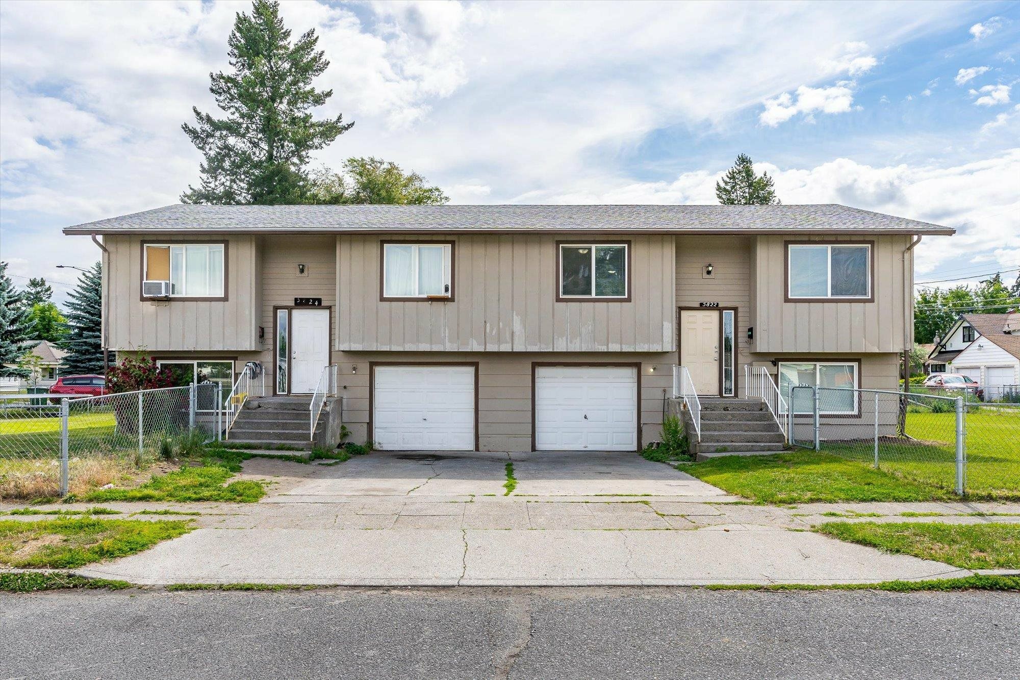 5822 N Lacey St 5824 N Lacey St  Spokane WA 99208 photo