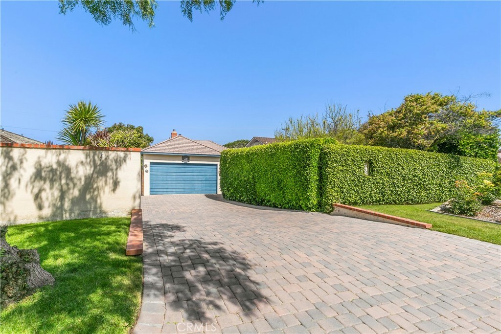 Property Photo:  2025 Palos Verdes Drive W  CA 90274 